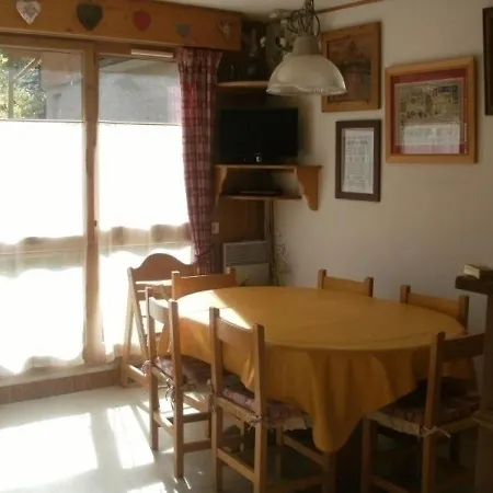 Apartment 2 Pieces Cabine 6 Pers. Expose Sud Avec Balcon Et Garage A Valloire Valloire