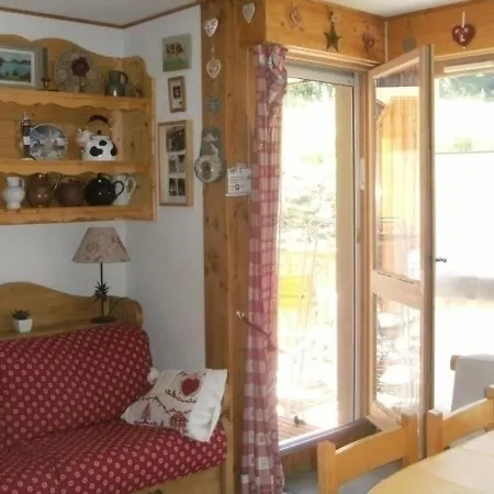 2 Pieces Cabine 6 Pers. Expose Sud Avec Balcon Et Garage A Valloire Apartment Valloire