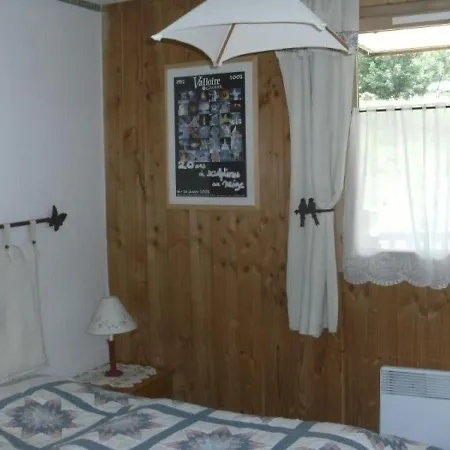 2 Pieces Cabine 6 Pers. Expose Sud Avec Balcon Et Garage A Valloire * Valloire
